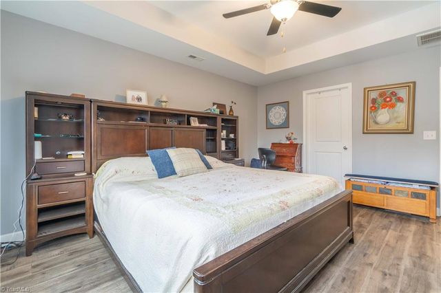 1728 Valley Brook Court, Clemmons, NC 27012