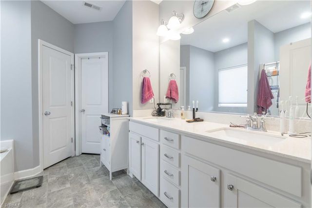 1728 Valley Brook Court, Clemmons, NC 27012