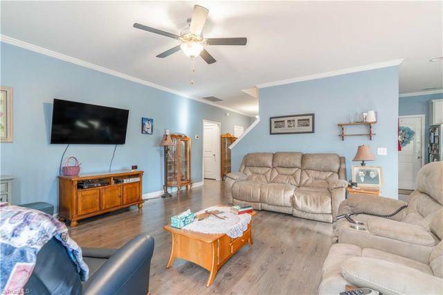 1728 Valley Brook Court, Clemmons, NC 27012