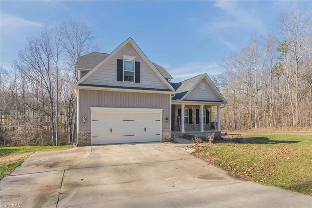 1728 Valley Brook Court, Clemmons, NC 27012