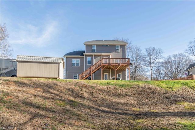 1728 Valley Brook Court, Clemmons, NC 27012