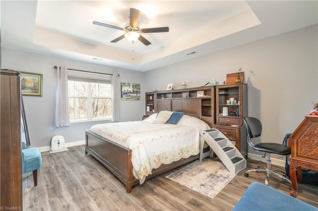 1728 Valley Brook Court, Clemmons, NC 27012