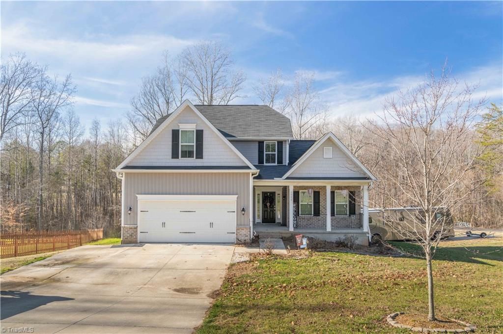 1728 Valley Brook Court, Clemmons, NC 27012