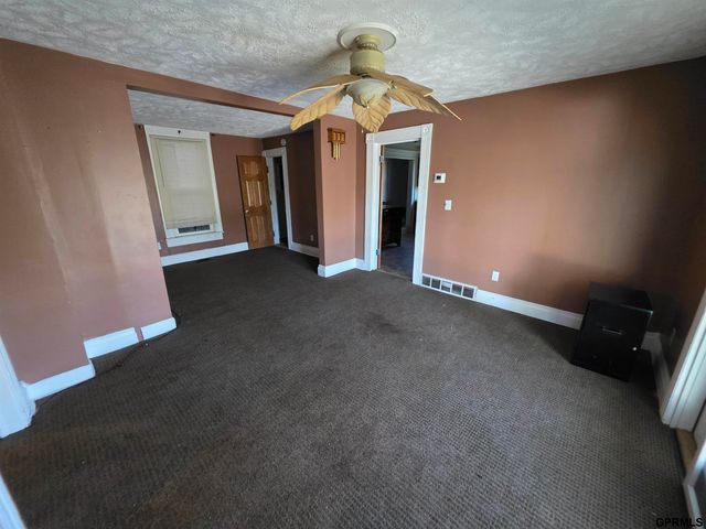 3012 Emmet Street, Omaha, NE 68111