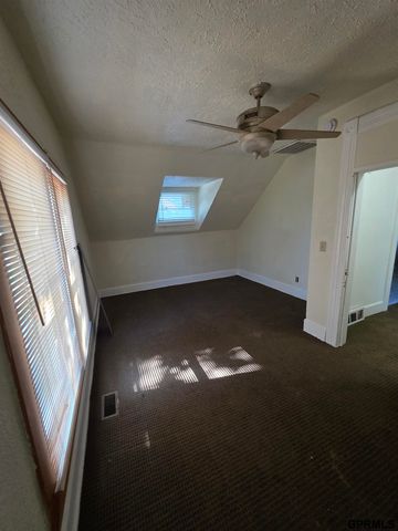 3012 Emmet Street, Omaha, NE 68111