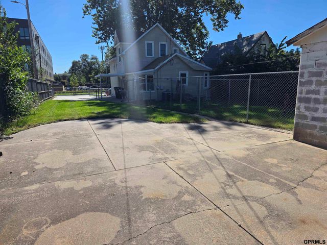 3012 Emmet Street, Omaha, NE 68111