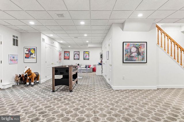 1075 GREEN VALLEY RD, Bryn Mawr, PA 19010