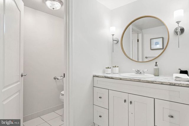 1075 GREEN VALLEY RD, Bryn Mawr, PA 19010