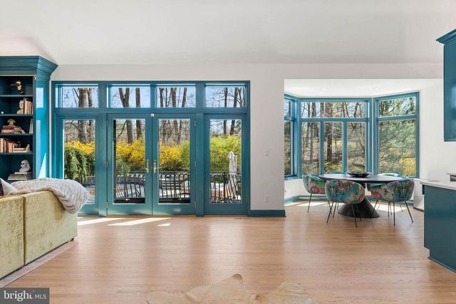1075 GREEN VALLEY RD, Bryn Mawr, PA 19010