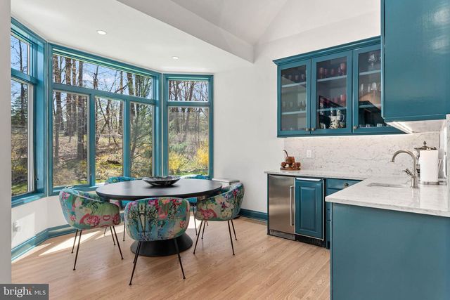 1075 GREEN VALLEY RD, Bryn Mawr, PA 19010