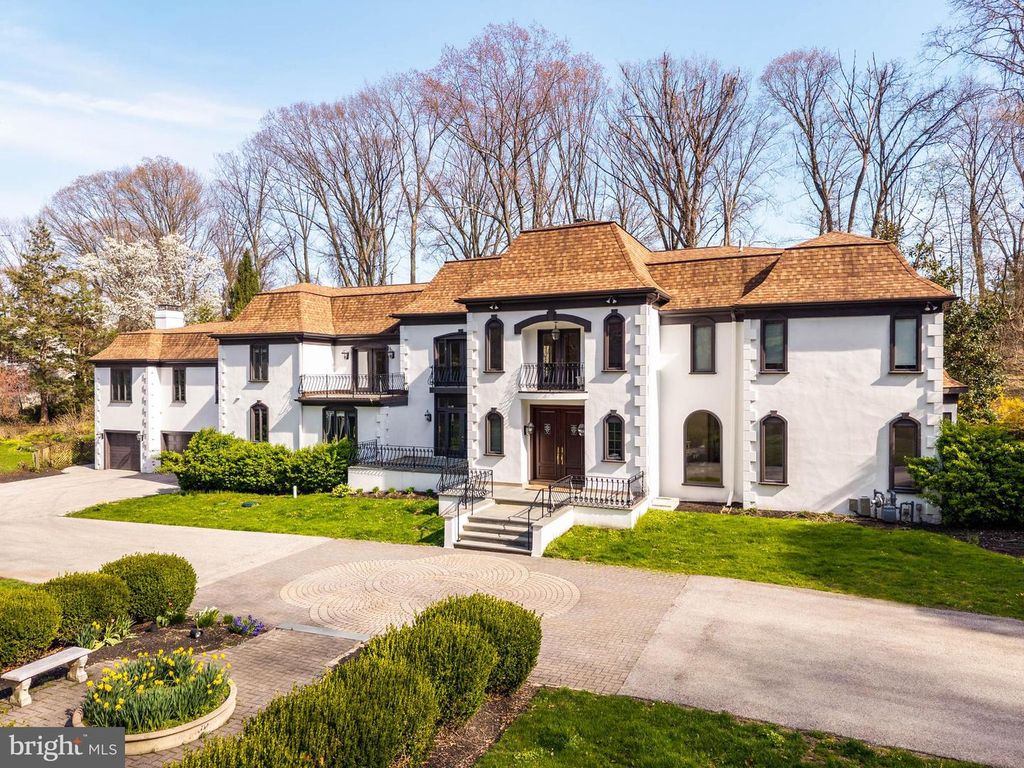 1075 GREEN VALLEY RD, Bryn Mawr, PA 19010