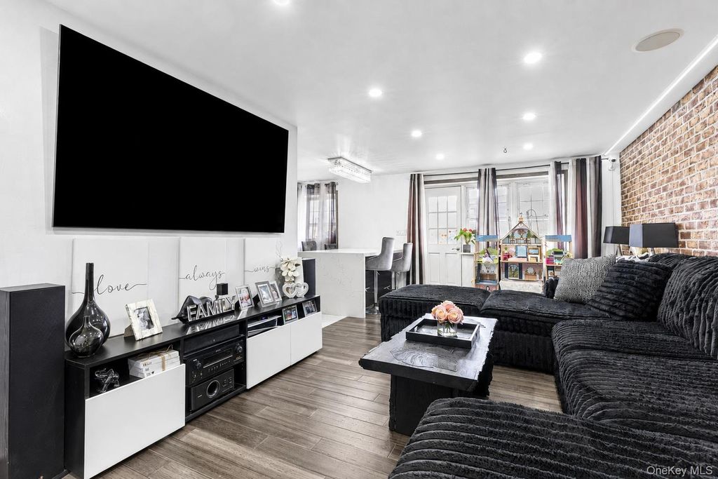 8611 151st Avenue 5E, Howard Beach, NY 11414 — exterior