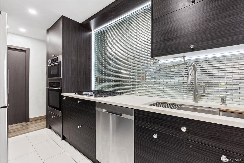 8611 151st Avenue 5E, Howard Beach, NY 11414 — photo 5