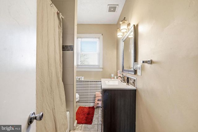 257 PROGRESS ST, Riverside, NJ 08075