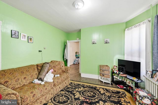 257 PROGRESS ST, Riverside, NJ 08075