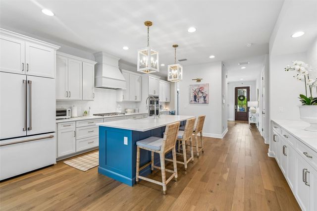 3007 W BAY COURT AVENUE, Tampa, FL 33611