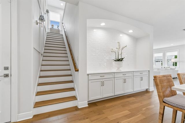 3007 W BAY COURT AVENUE, Tampa, FL 33611