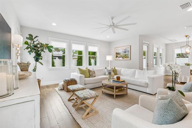 3007 W BAY COURT AVENUE, Tampa, FL 33611