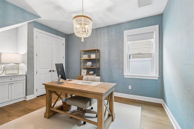 3007 W BAY COURT AVENUE, Tampa, FL 33611