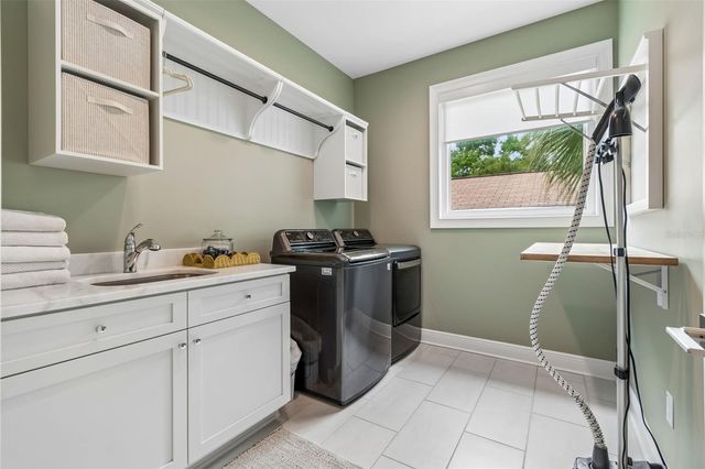 3007 W BAY COURT AVENUE, Tampa, FL 33611