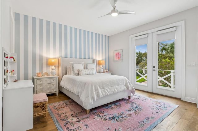 3007 W BAY COURT AVENUE, Tampa, FL 33611