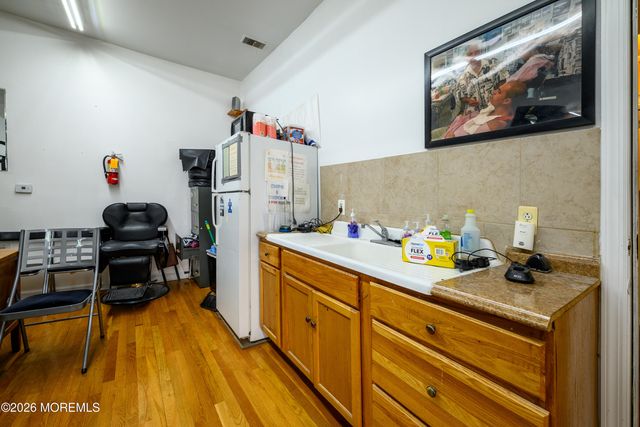 21 2nd Avenue 2, Long Branch, NJ 07740
