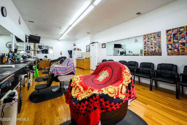 21 2nd Avenue 2, Long Branch, NJ 07740
