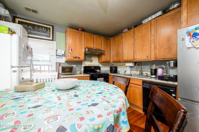 21 2nd Avenue 2, Long Branch, NJ 07740