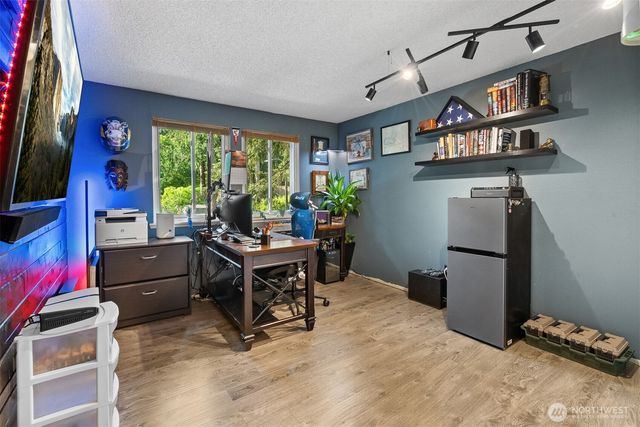 2509 Manorwood Drive, Puyallup, WA 98374