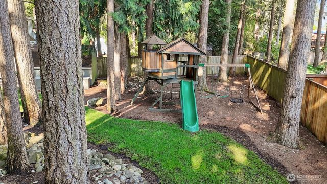 2509 Manorwood Drive, Puyallup, WA 98374