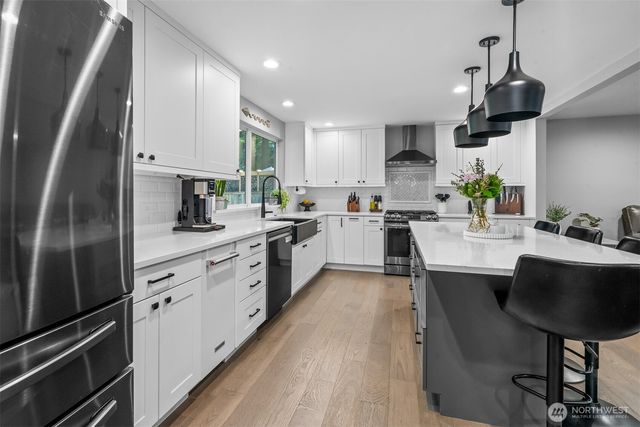 2509 Manorwood Drive, Puyallup, WA 98374