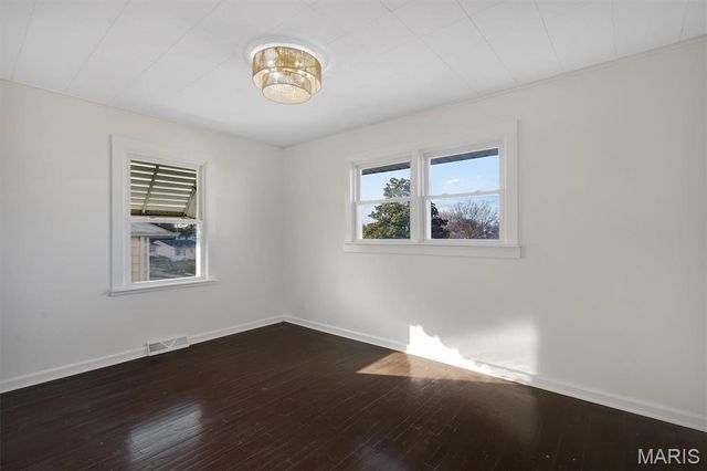 9920 Solar Lane, Green Park, MO 63123