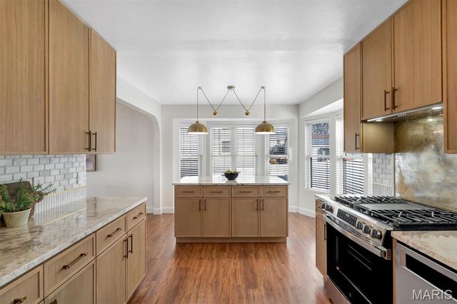 9920 Solar Lane, Green Park, MO 63123