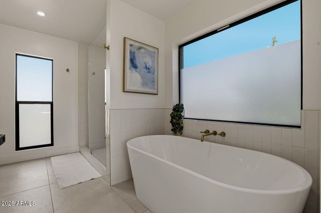 6516 N 43RD Place, Paradise Valley, AZ 85253