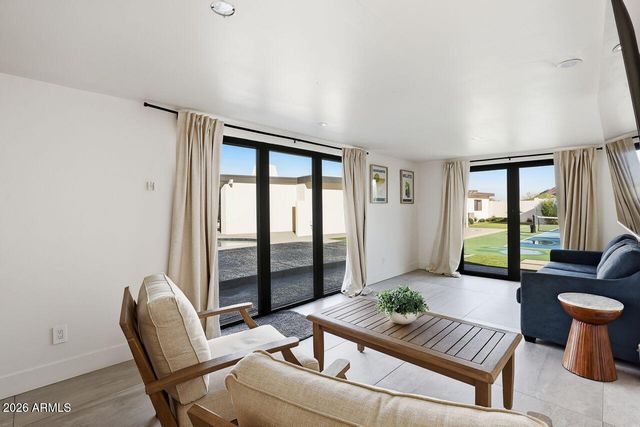 6516 N 43RD Place, Paradise Valley, AZ 85253