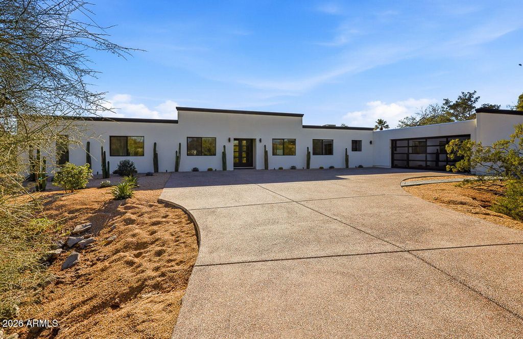 6516 N 43RD Place, Paradise Valley, AZ 85253