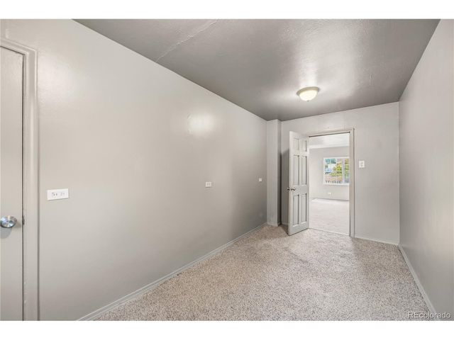 801 Hooker St, Denver, CO 80204