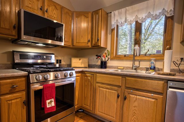 47 Captain Lovewell Lane, Ossipee, NH 03814