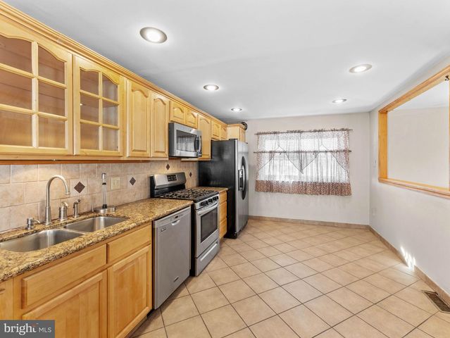 3321 FAIRDALE RD, Philadelphia, PA 19154