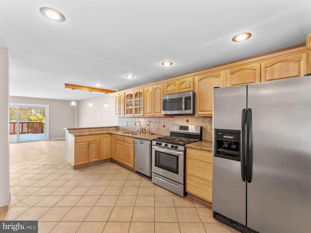 3321 FAIRDALE RD, Philadelphia, PA 19154