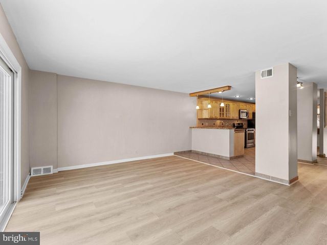 3321 FAIRDALE RD, Philadelphia, PA 19154