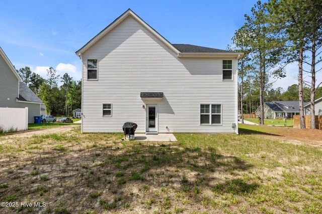 212 Flying Bolt Drive, Raeford, NC 28376