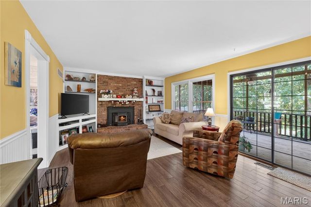 5311 Hamlin Court, Mehlville, MO 63128