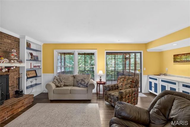 5311 Hamlin Court, Mehlville, MO 63128