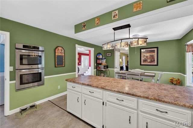 5311 Hamlin Court, Mehlville, MO 63128