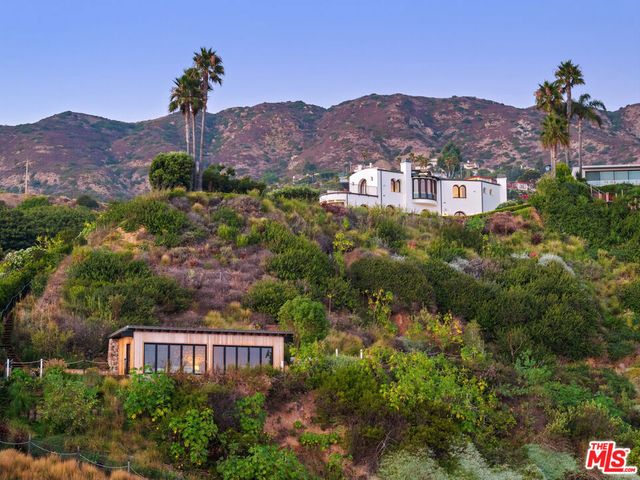 32804 Pacific Coast Highway, Malibu, CA 90265