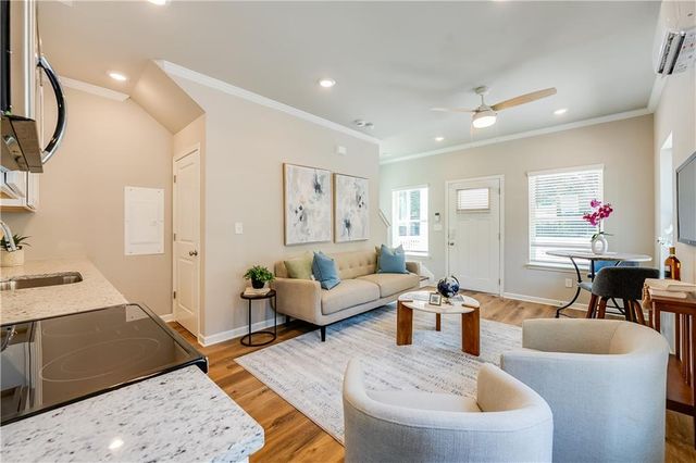 971 Peeples SW Street, Atlanta, GA 30310