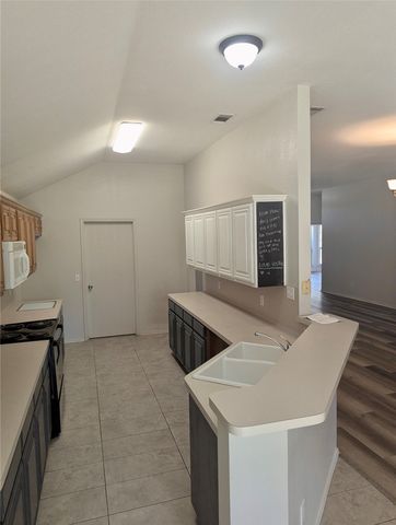 8541 Western Meadows Drive, Fort Worth, TX 76244