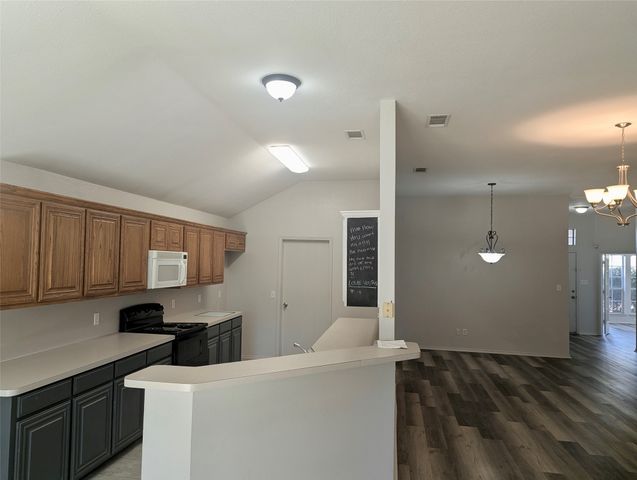 8541 Western Meadows Drive, Fort Worth, TX 76244