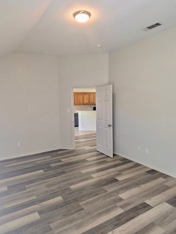 8541 Western Meadows Drive, Fort Worth, TX 76244